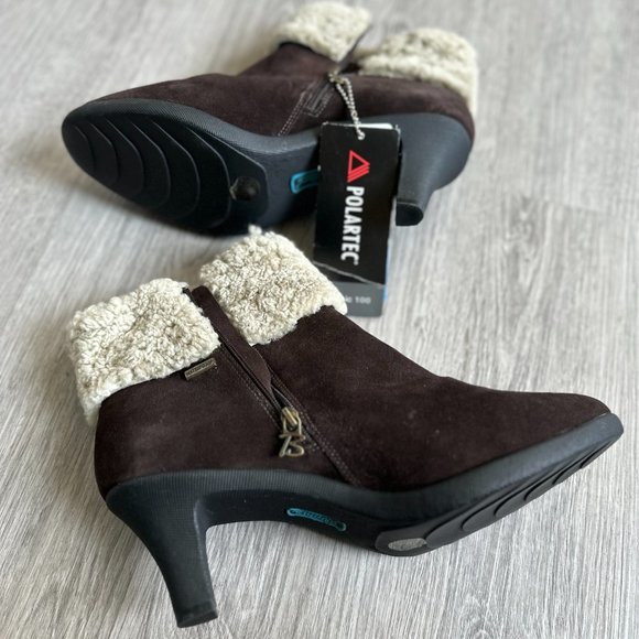 WATERPROOF | Brillant Canadian Snow Boots (Size 11) - Picture 11 of 14